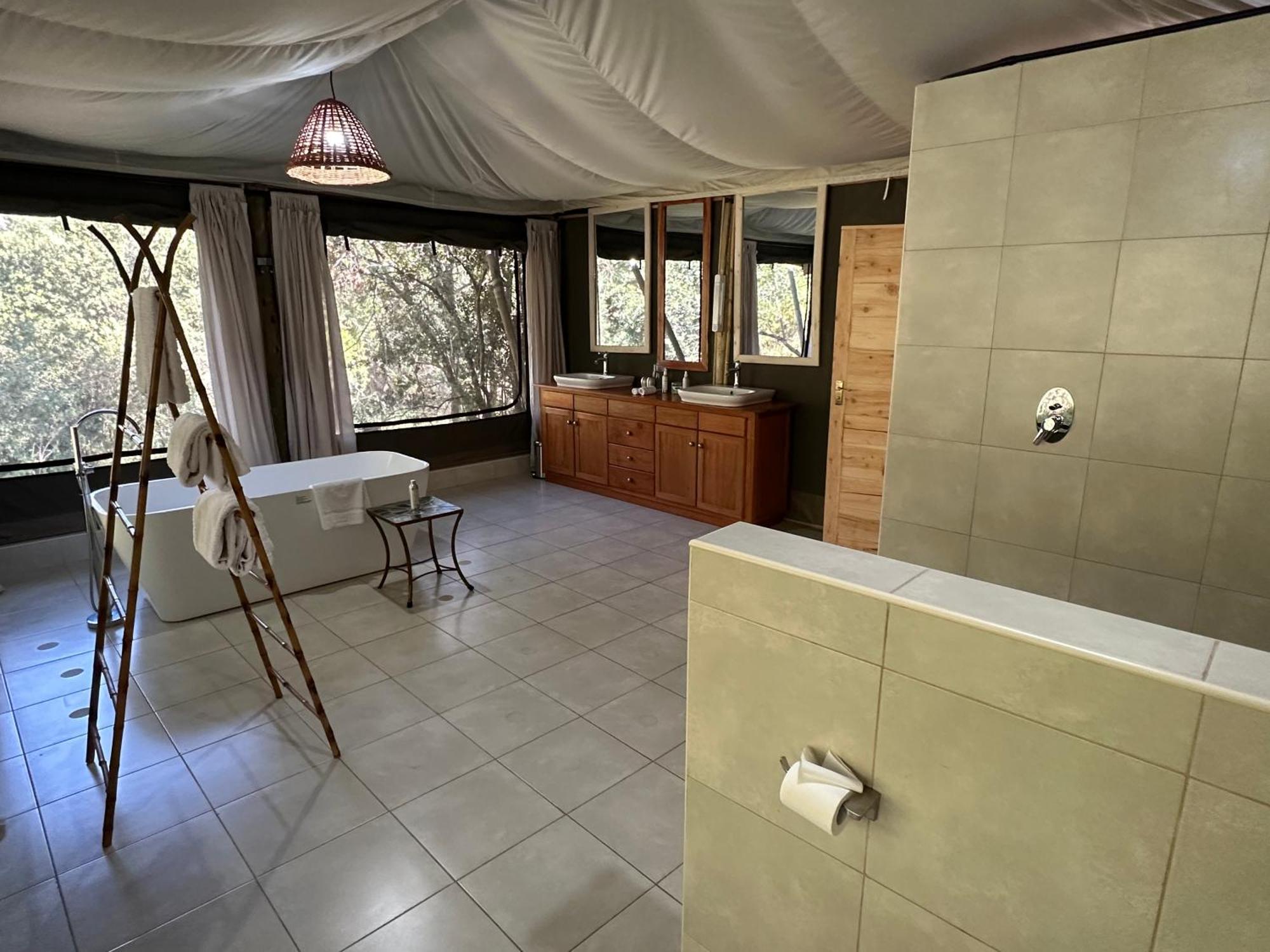 Ole Samara guest suites Nanyuki Extérieur photo